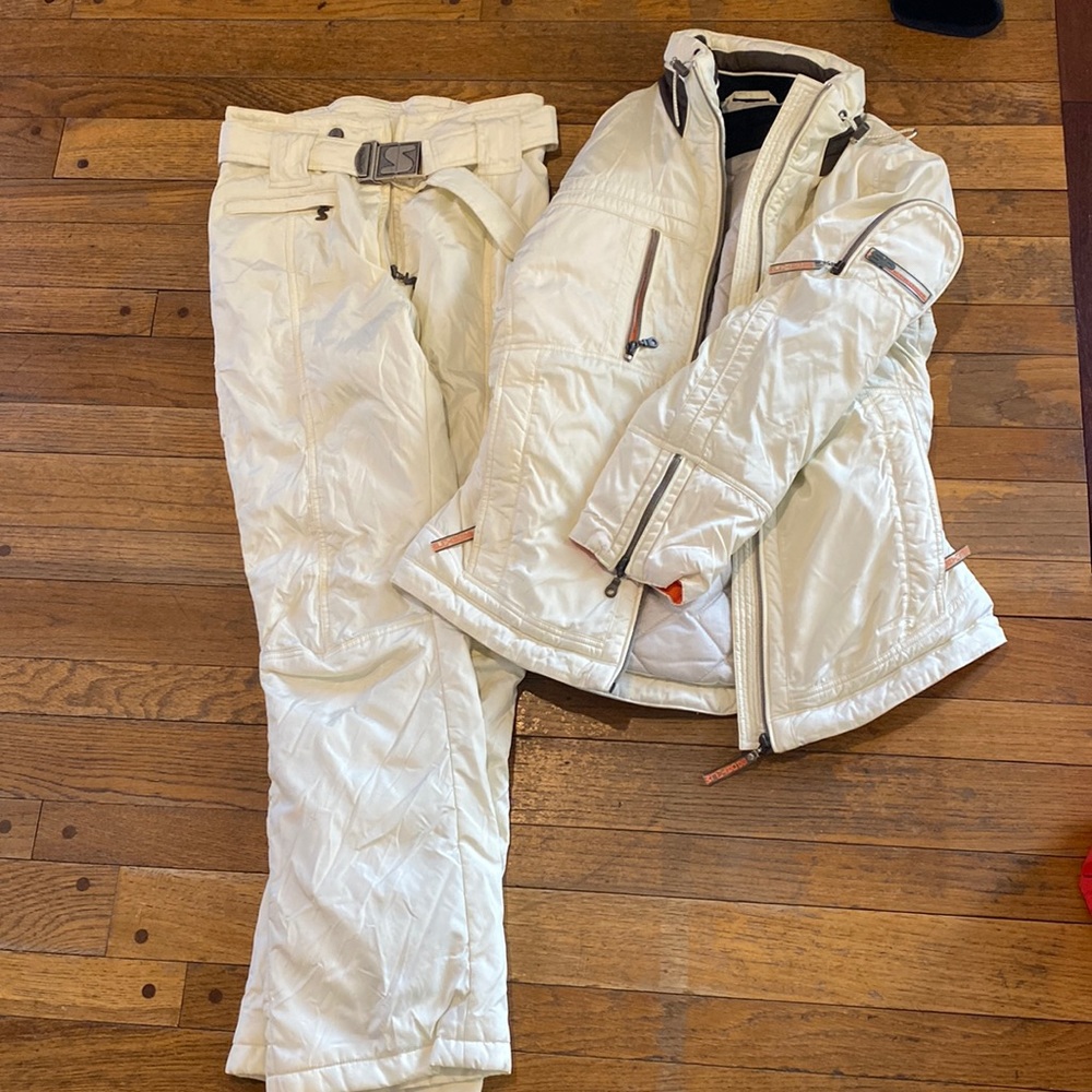 Vintage Sportalm matching cream ski outfit